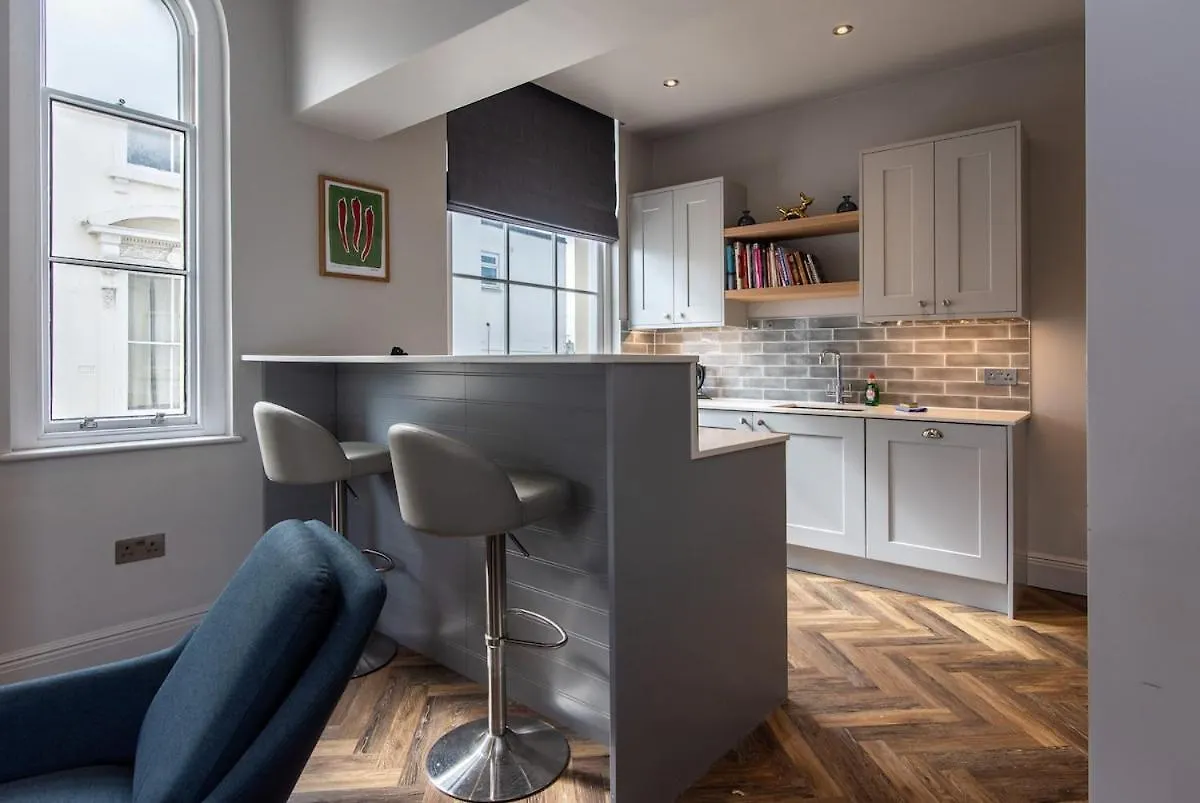 Lux 2-Bed Flat For City Escape! Nottingham Apartment